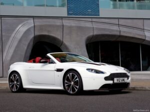 Ａｓｔｏｎ Ｍａｒｔｉｎ Ｖ１２ Ｖａｎｔａｇｅ Ｒｏａｄｓｔｅｒ （２０１３）